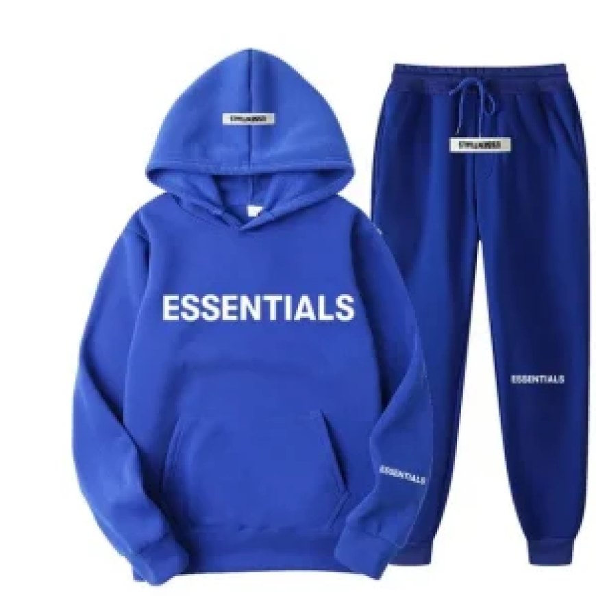 Essentials Hoodie – Classic Fit, Minimal Style for Everyday Wear