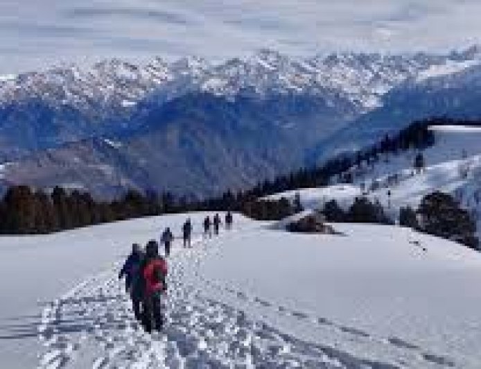 Kedarkantha Trek Guide (2025): Easy, Snowy & Unforgettable