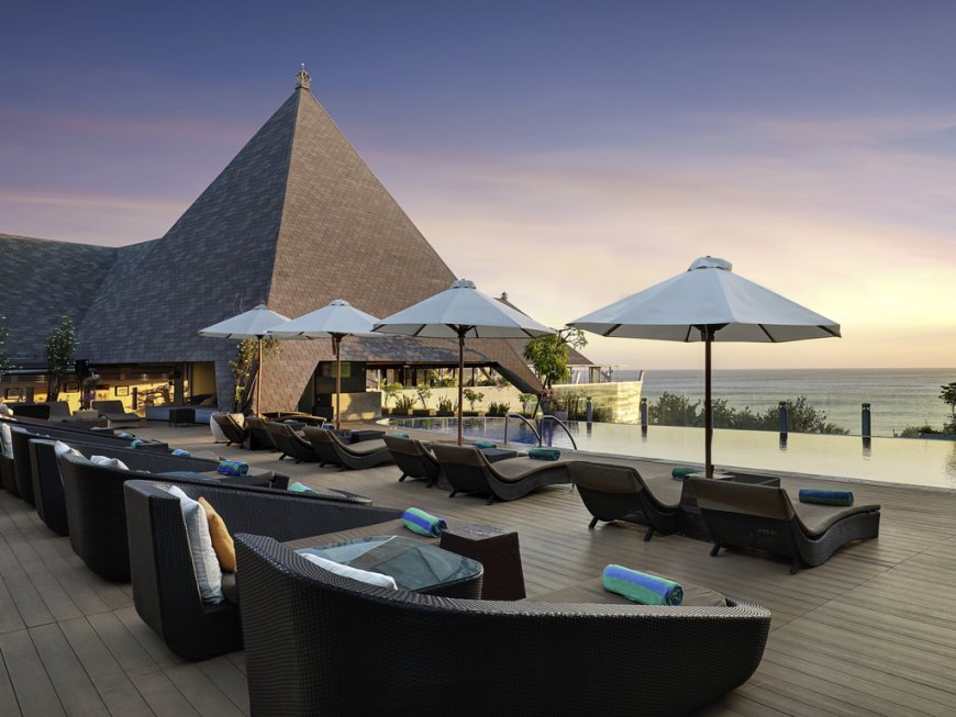 The Kuta Beach Heritage: Bali’s Best Stay with Ocean Views