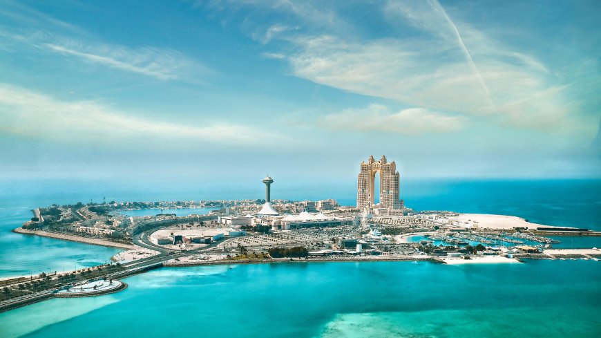 Discover the Dazzling Wonders of Dubai with Tripkaro