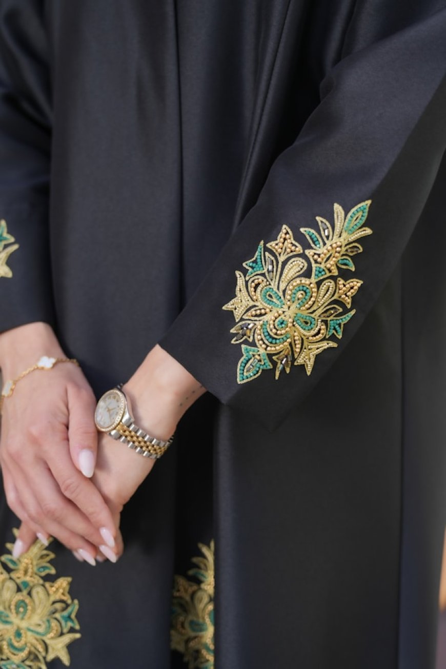 How to Accessorize Your Abaya for Any Occasion