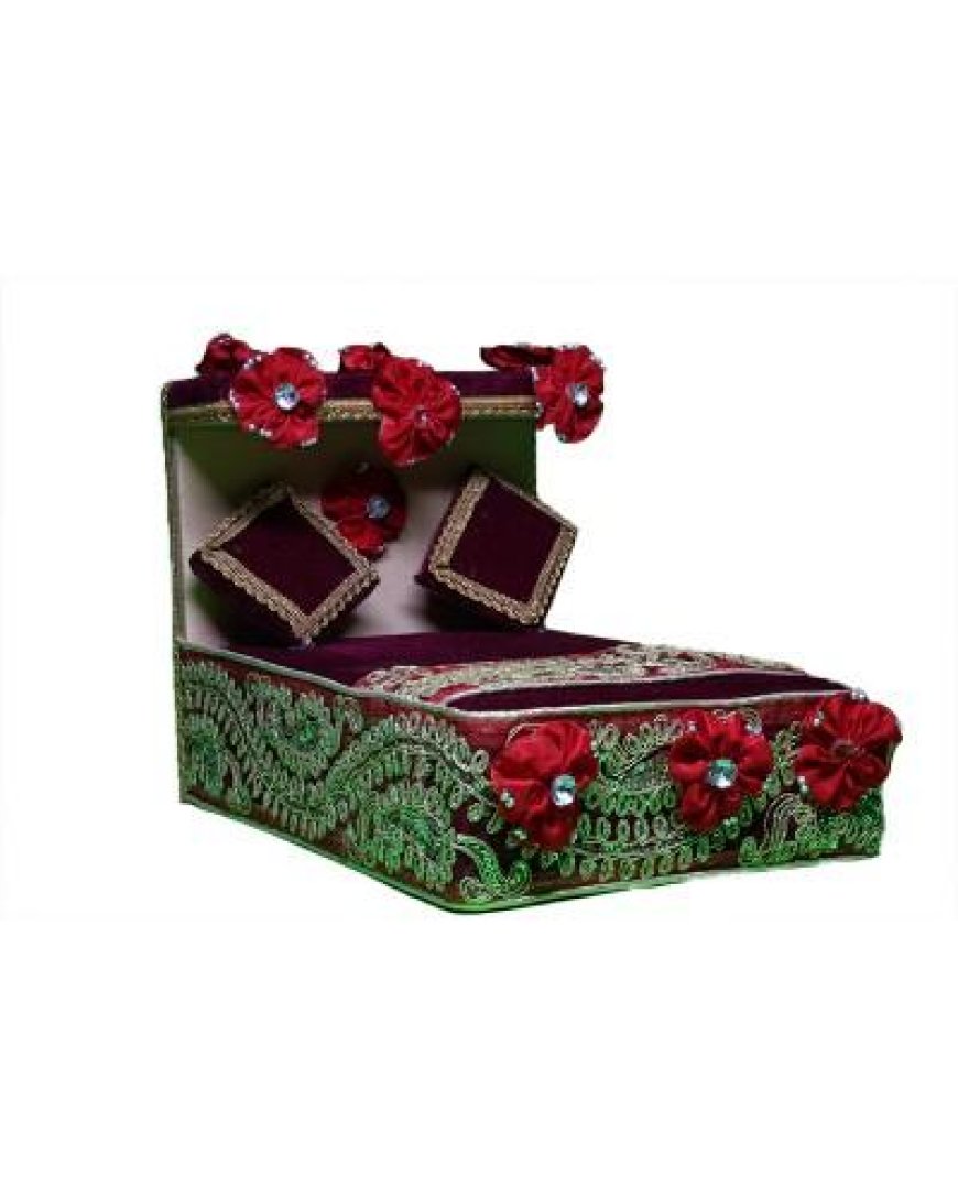The Spiritual Comfort Behind Choosing to Buy Laddu Gopal Bed Online