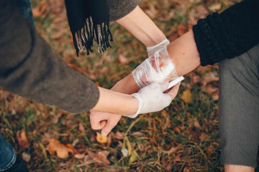 Understanding Wound Health: What Separates Healing from Harm